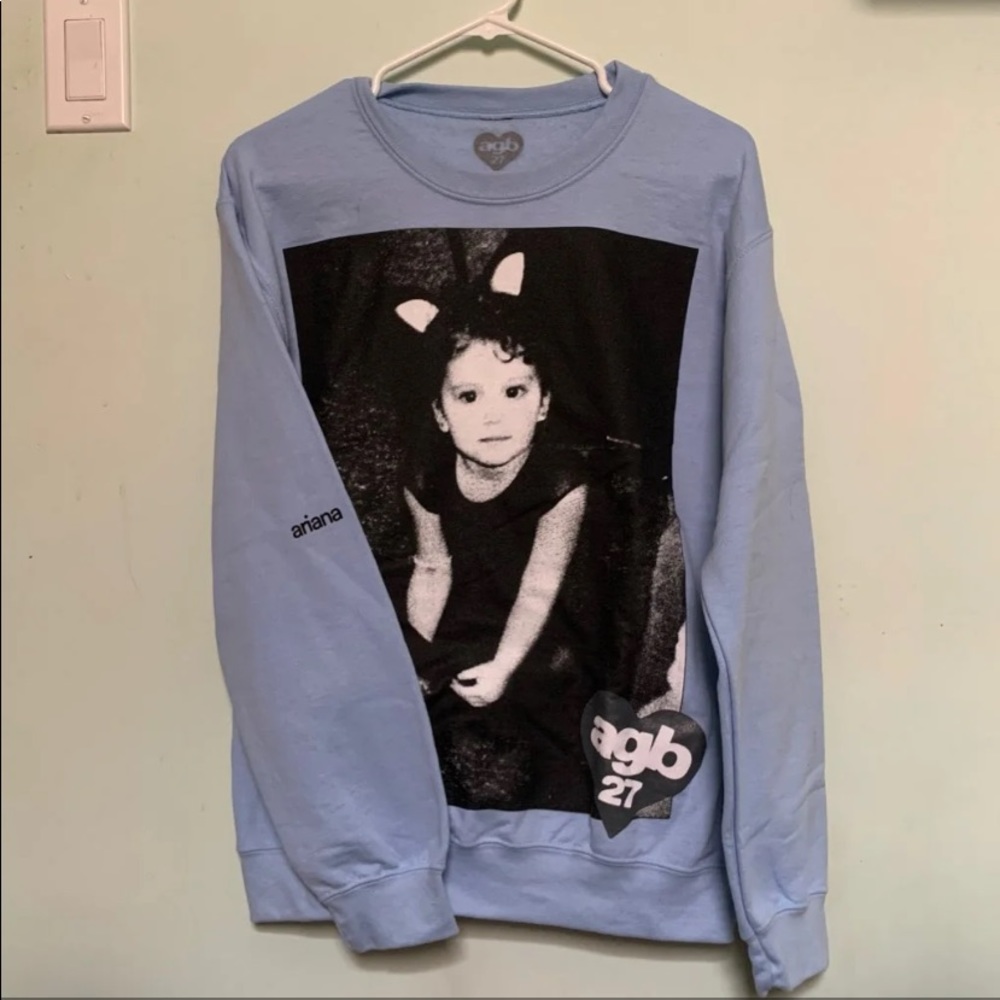 AGB27 Crewneck